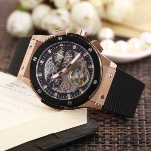 Hublot Men’s Mechanical Wristwatch