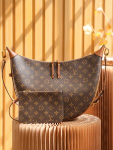 LOUIS VUITTON HANDBAG monogram