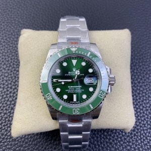 Rolex Submariner Series Green Hulk 116610LV Classic Model.