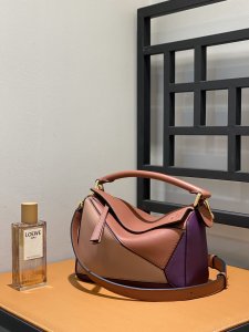 LOEWE HANDBAG Khaki with purple color blocking