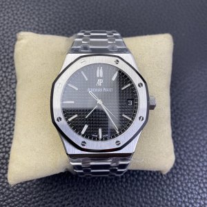 The Audemars Piguet Royal Oak 15500ST.OO.1220ST.04 watch