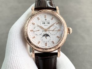 Patek Philippe Calatrava 5297 Perpetual Calendar Ultra-Complicated Multifunction Watch