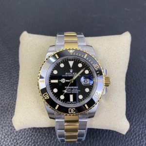 Rolex Submariner “Hulk” 40 Series, SUB Classic Black/Gold Watch