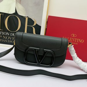 Valentino Garavani MAXI Crossbody Bag black