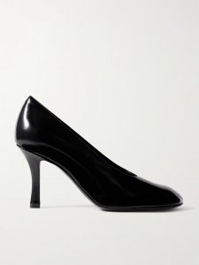 Glossed-leather pumps