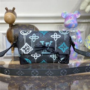 Louis Vuitton Steamer Wearable Wallet Monogram