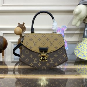 Louis Vuitton Tilsitt Monogram