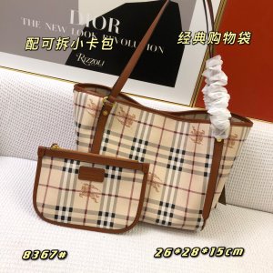 BURBERRY HANDBAG Monogram