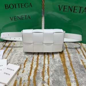 BOTTEGA VENETA waist bag white