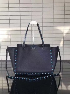 Valentino Rockstud Rolling Black with turquoise stone