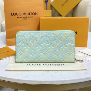 Louis Vuitton Zippy Wallet Green