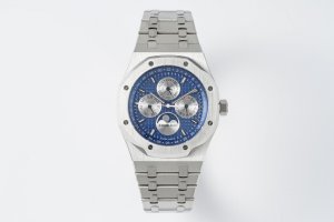 AUDEMARS PIGUET Royal Oak Offshore Multi-Function Watch