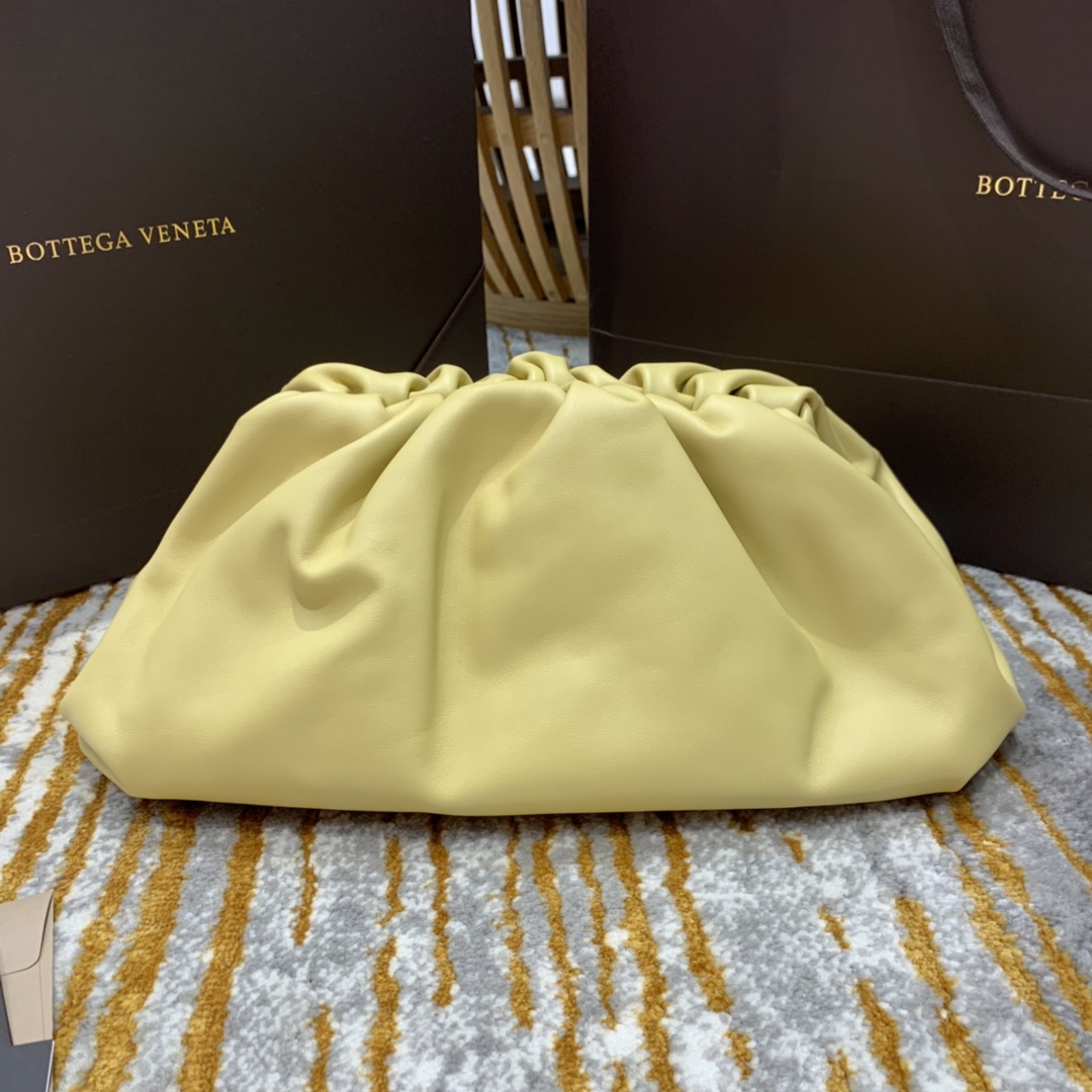 BOTTEGA VENETA THE POUCH 40 yellow REPLICA