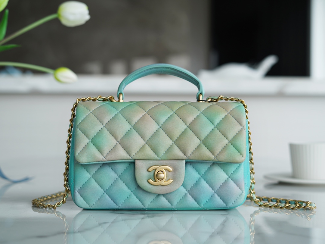 CHANEL HANDBAG gradient green