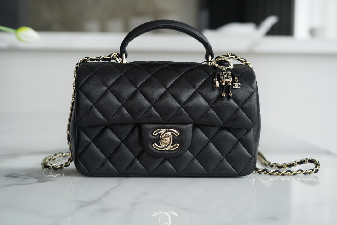 CHANEL HANDBAG black