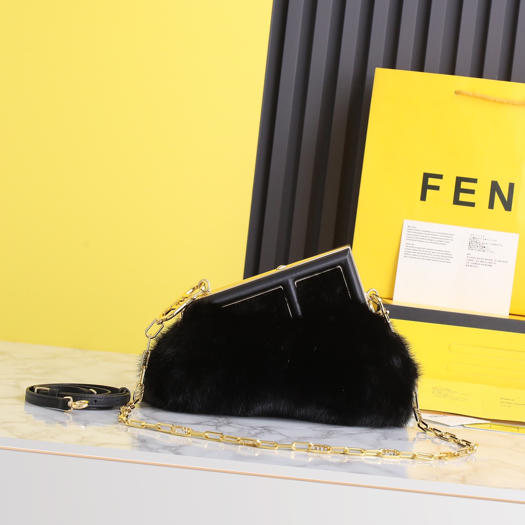 FENDI CROSSBODY BAG Black