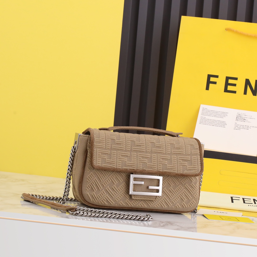 FENDI HANDBAG Apricot