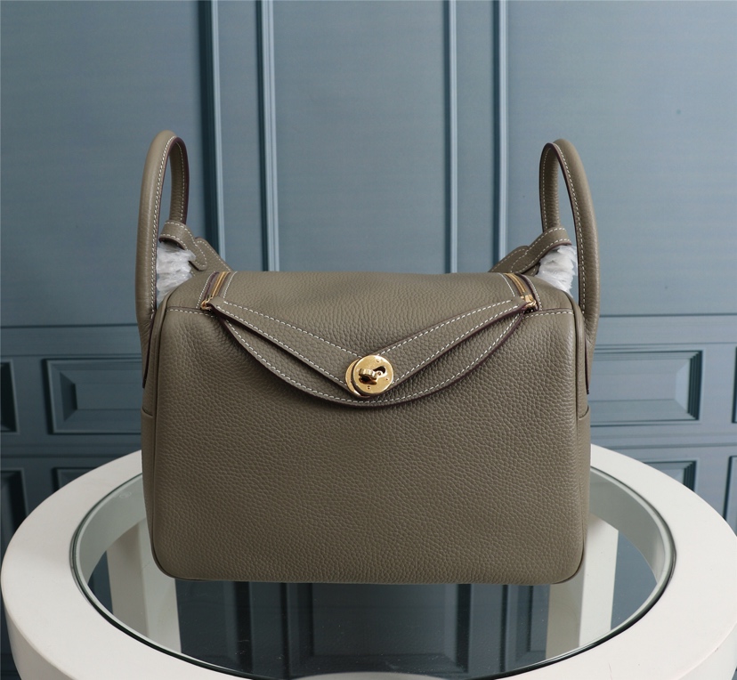 HERMES HANDBAG LINDY gray