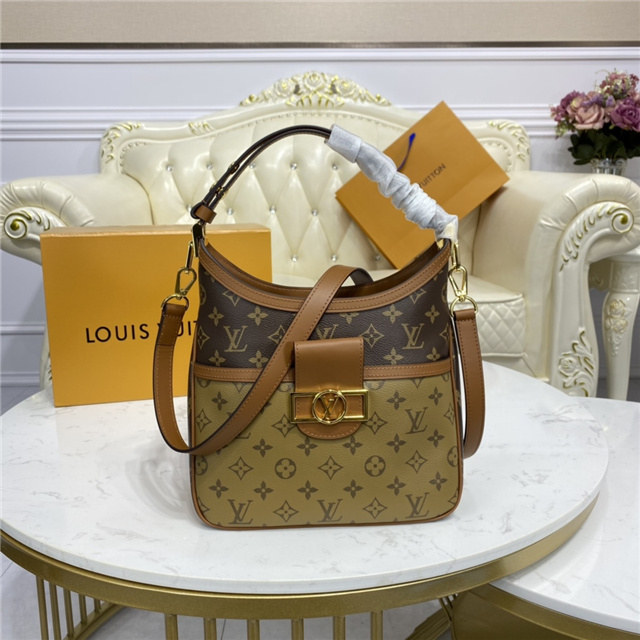 Louis Vuitton Hobo Dauphine PM