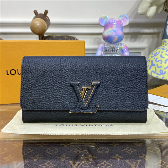 Louis Vuitton Capucines Wallet