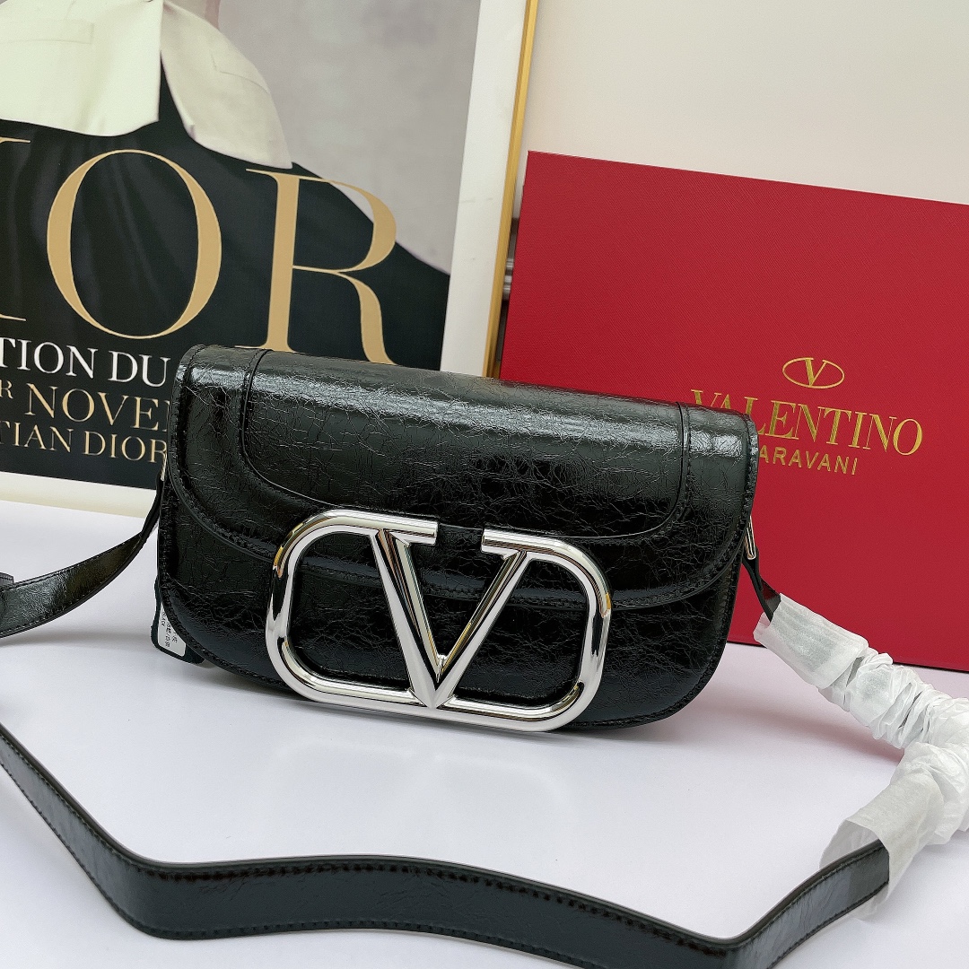 Valentino Garavani MAXI Crossbody Bag black