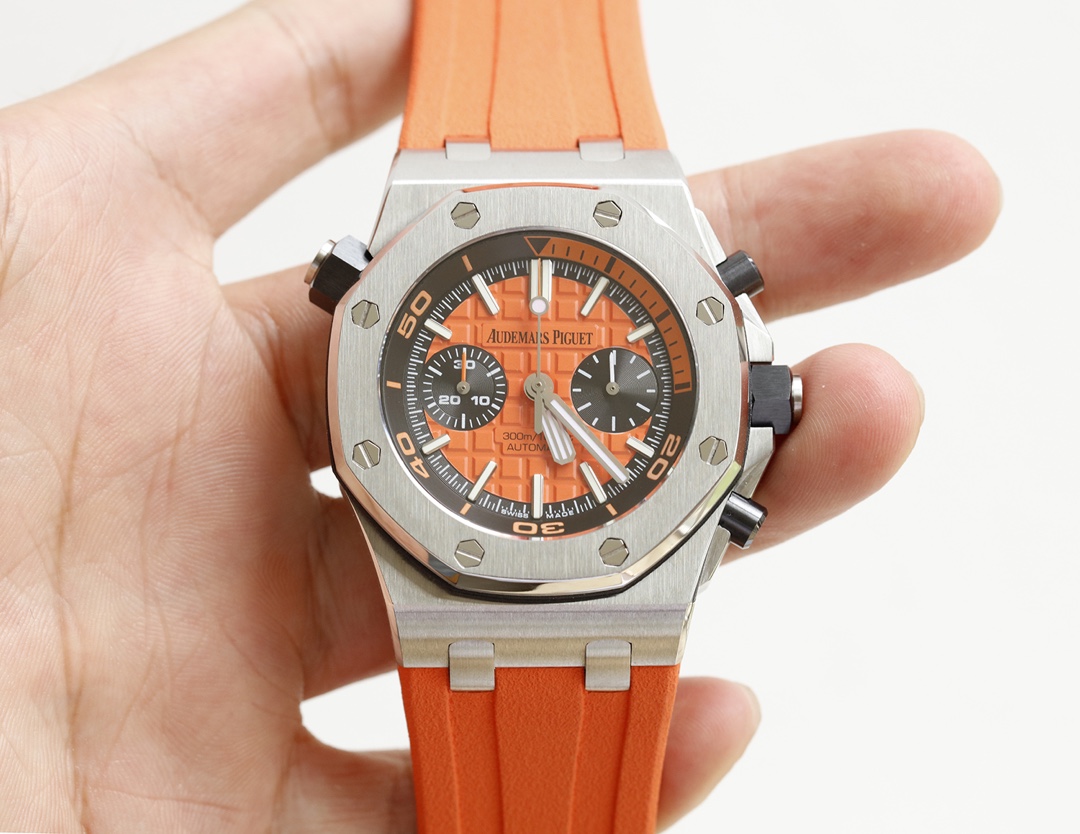 AUDEMARS PIGUET Royal Oak Offshore Chronograph Automatic Mechanical Fruit Watch