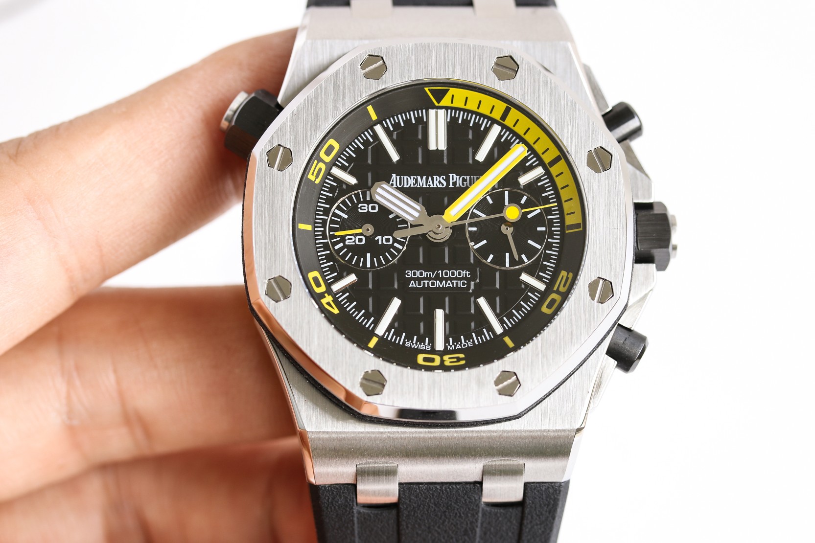 AUDEMARS PIGUET Royal Oak Offshore Chronograph Automatic Mechanical Fruit Watch