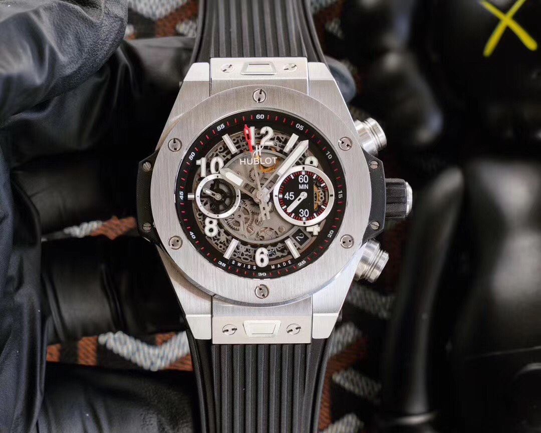 Hublot BIG BANG series 411.NM.1170.RX wristwatch