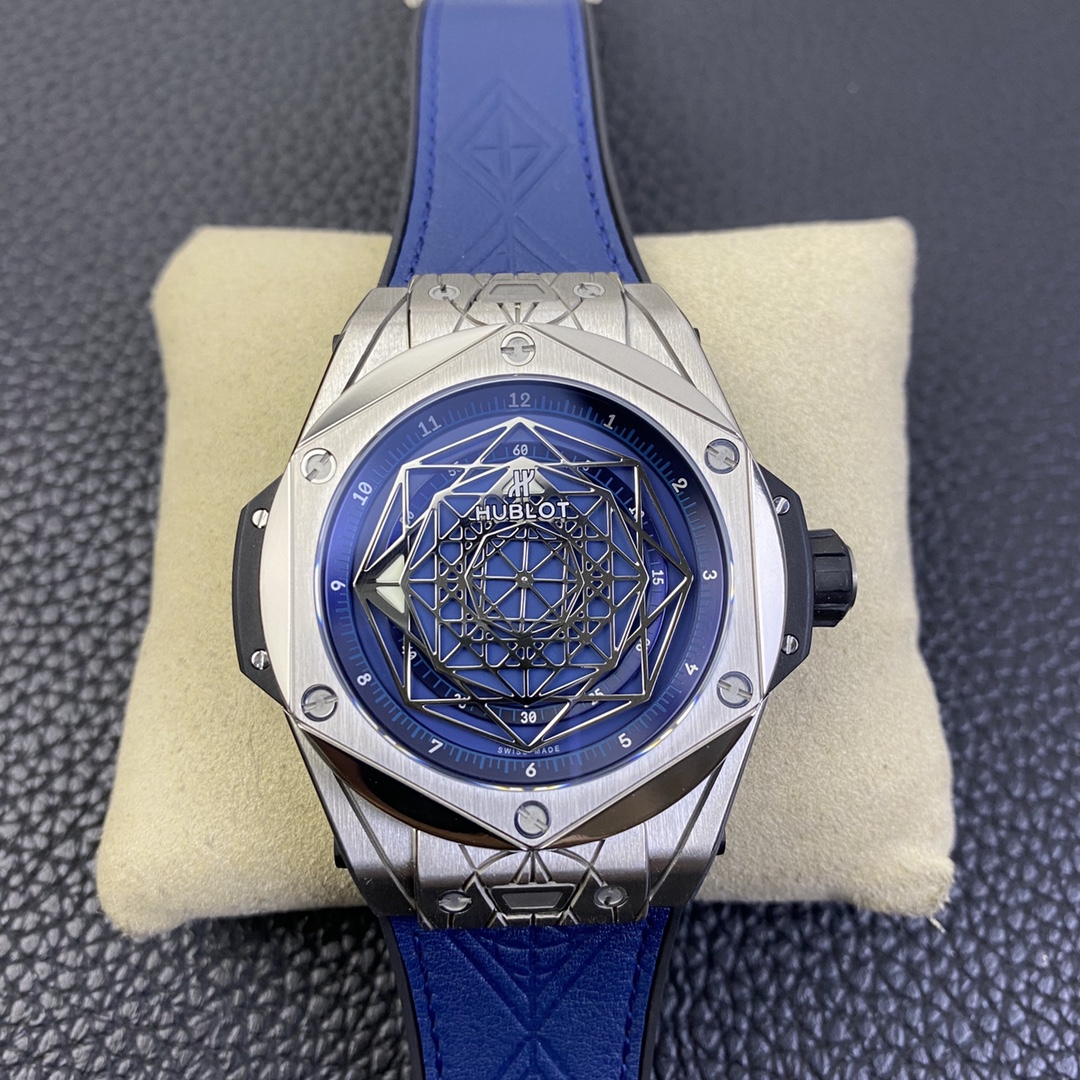 Hublot Big Bang Sang Bleu II Tattoo Watch