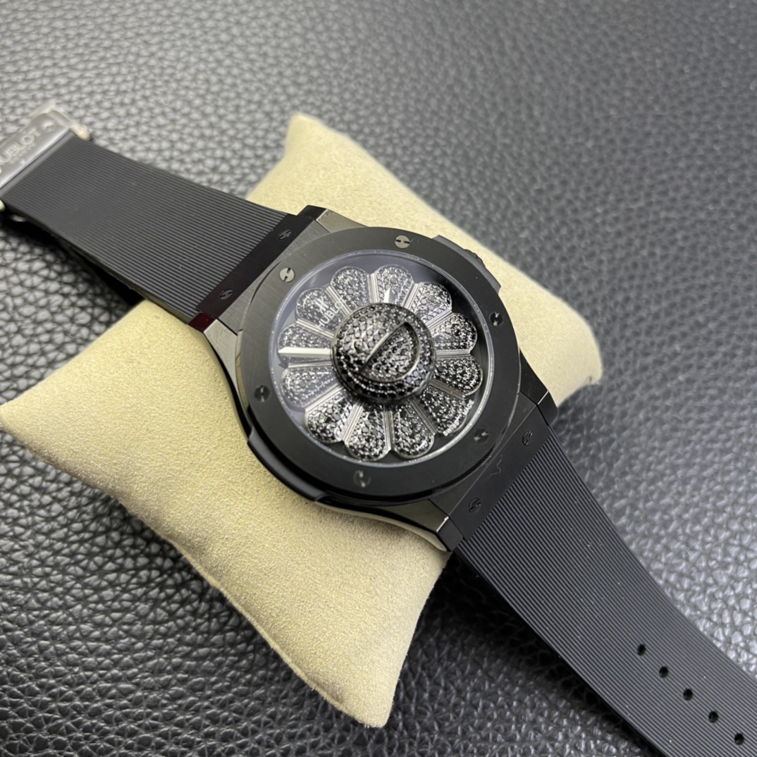 Hublot Classic Fusion Takashi Murakami Watch 507.CX.9000.RX.TAK21