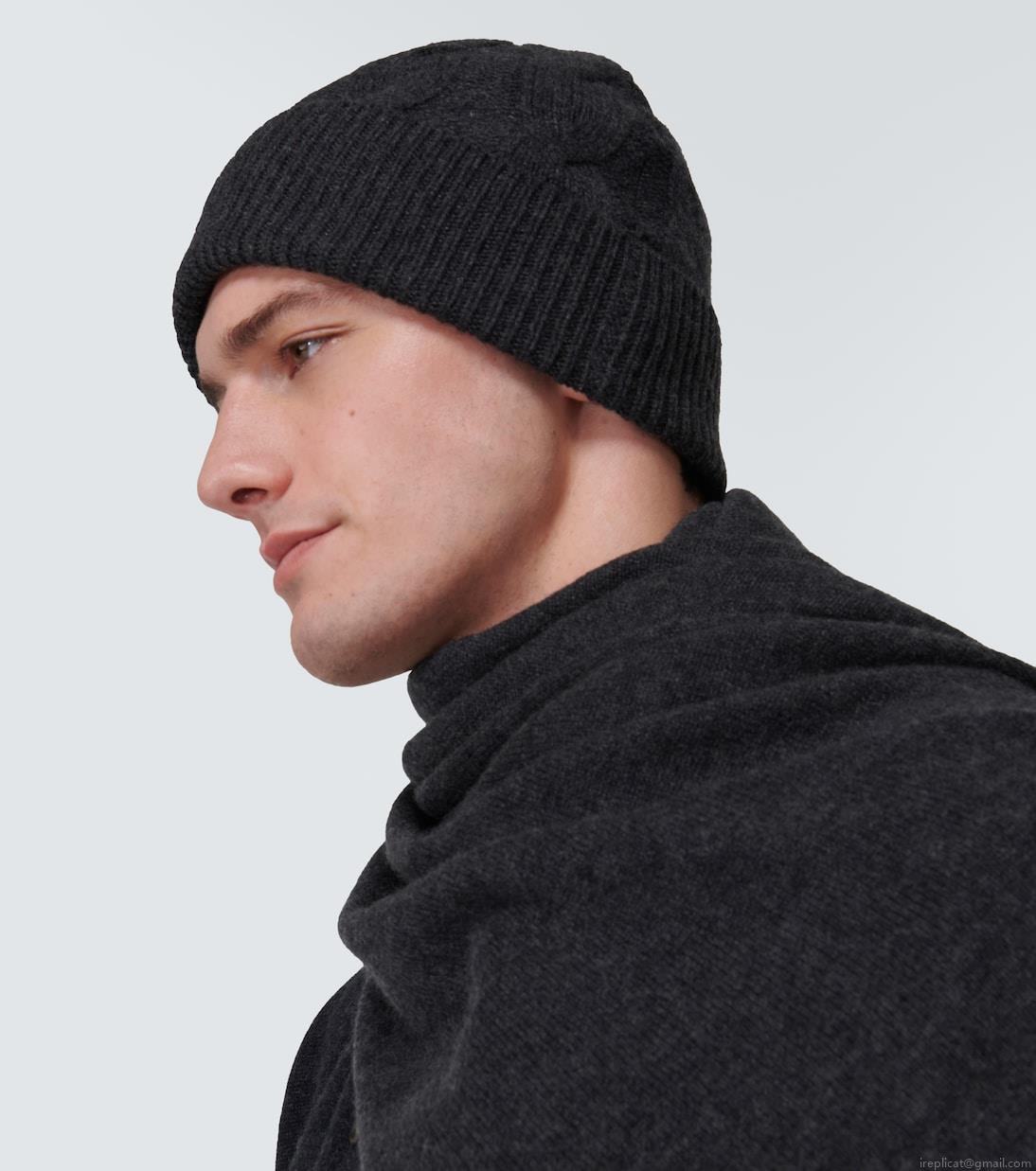 Le KashaAbobo cable-knit cashmere beanie