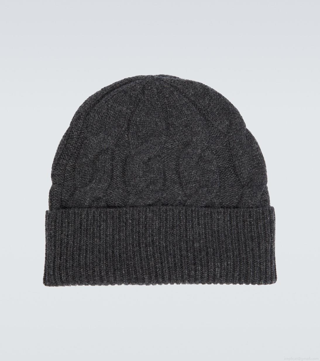 Le KashaAbobo cable-knit cashmere beanie