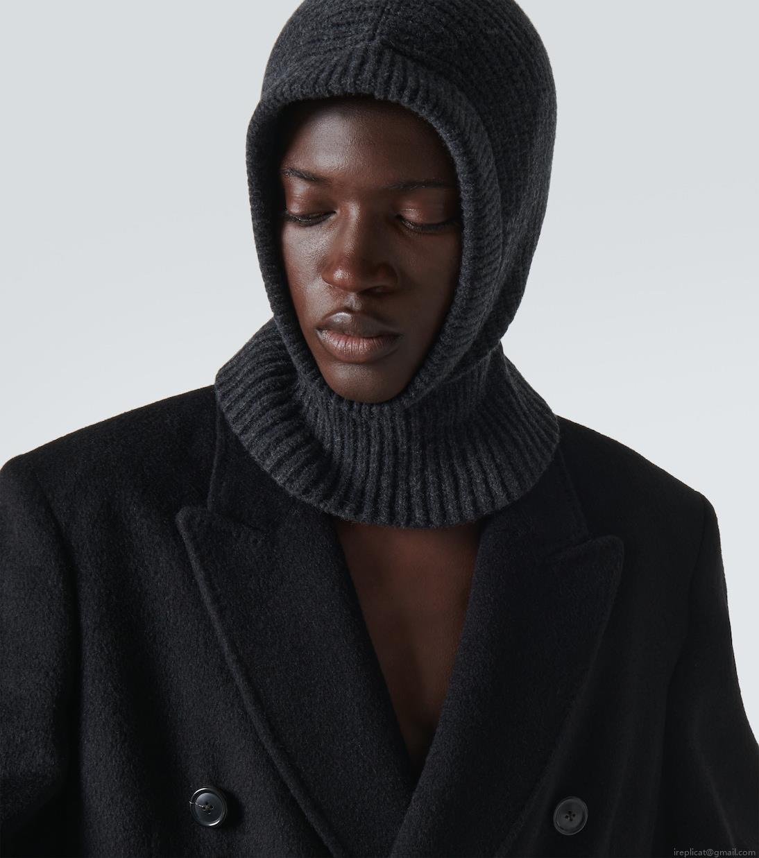 LemaireRibbed-knit wool snood