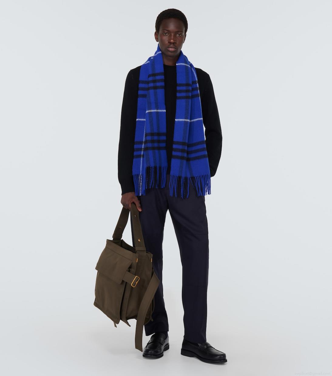 BurberryBurberry Check wool and cashmere scarf