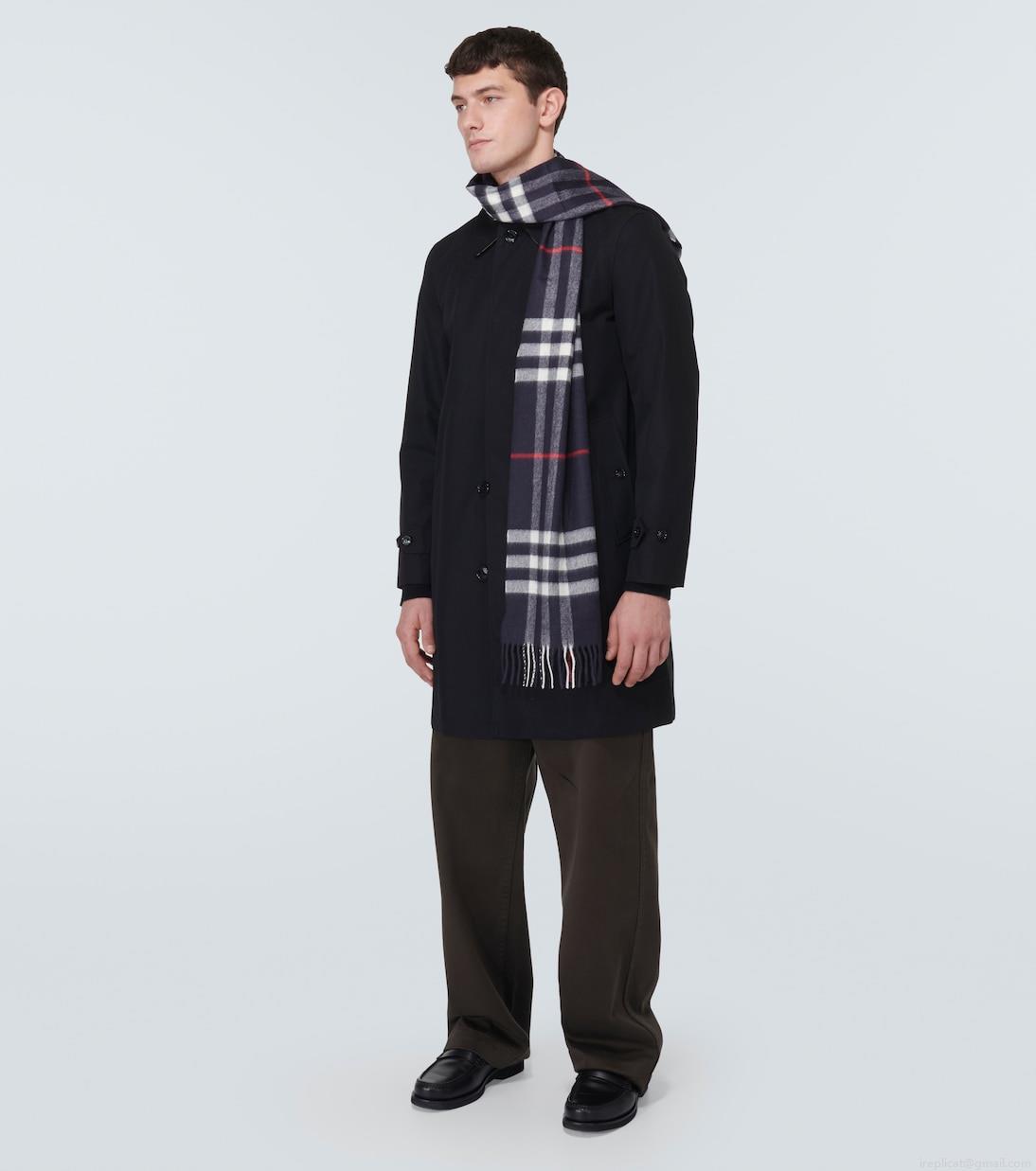 BurberryCashmere scarf