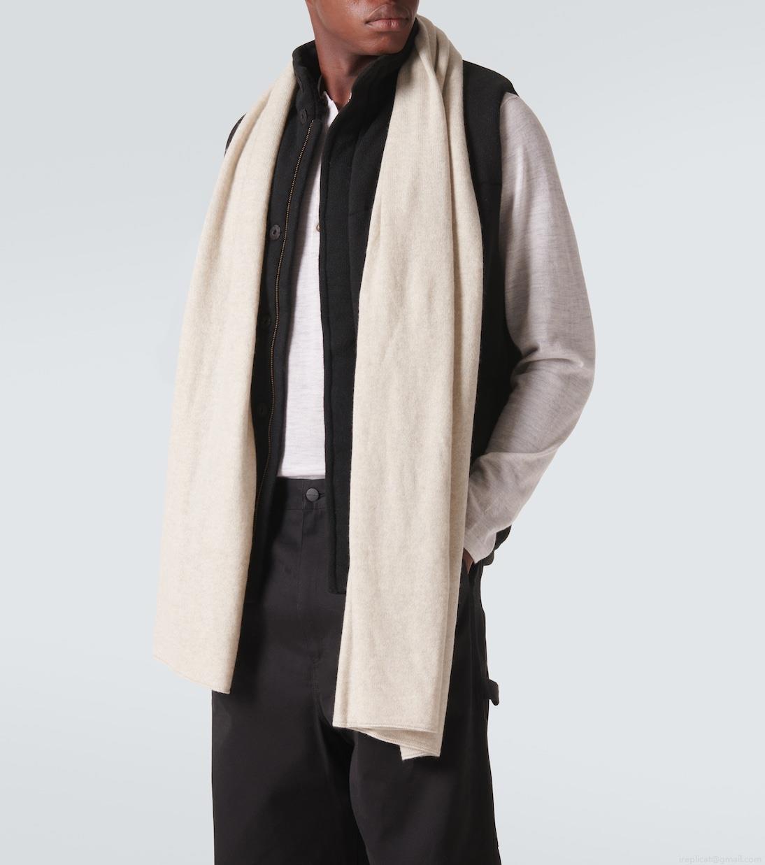 Le KashaMeribel cashmere scarf