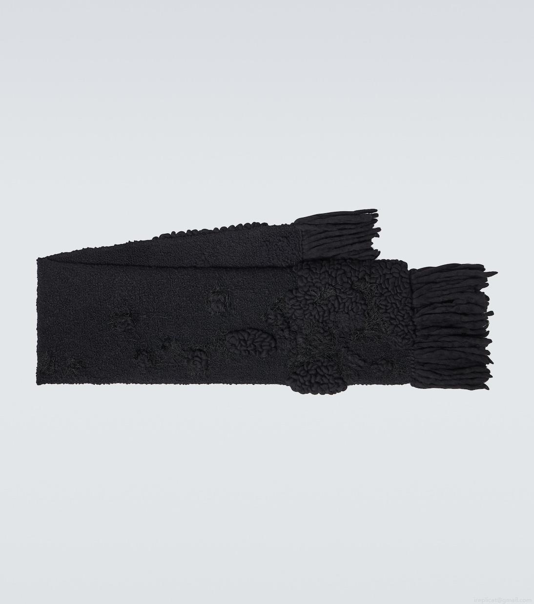 Dries Van NotenFringed wool-blend scarf