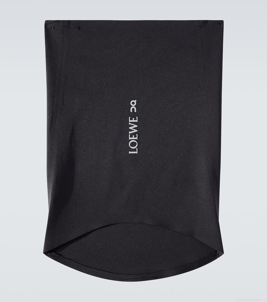 Loewex On logo technical snood