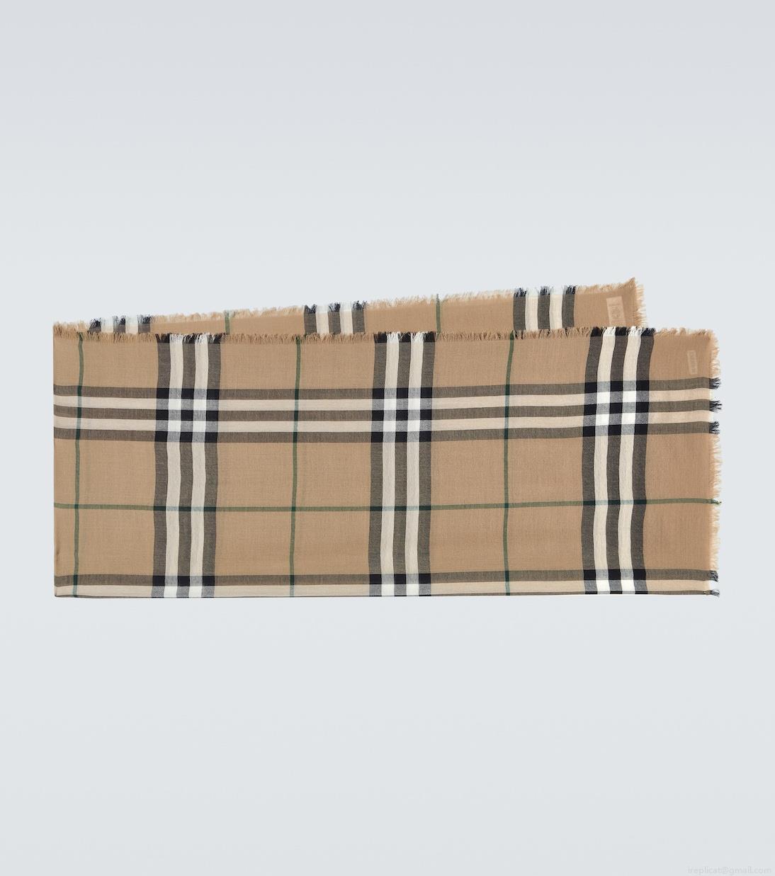 BurberryWool scarf