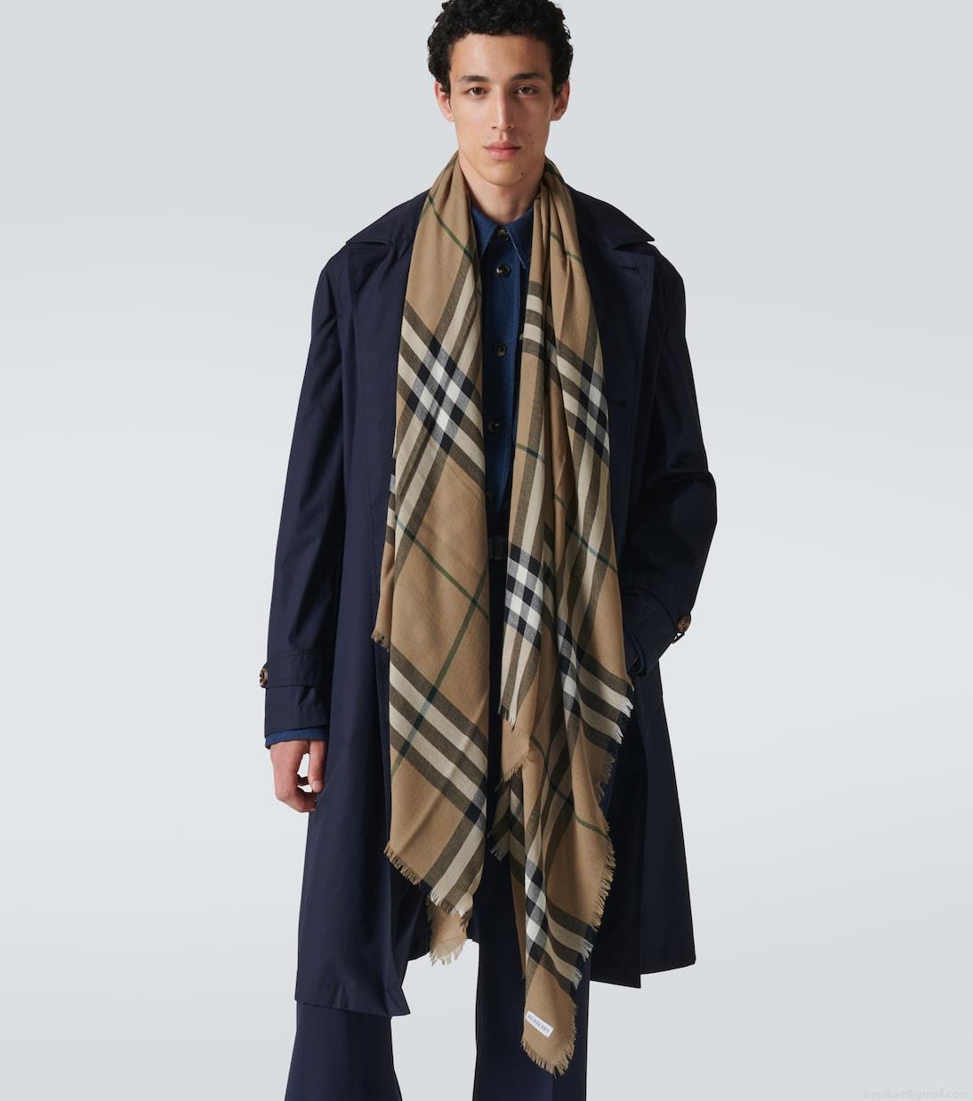 BurberryWool scarf