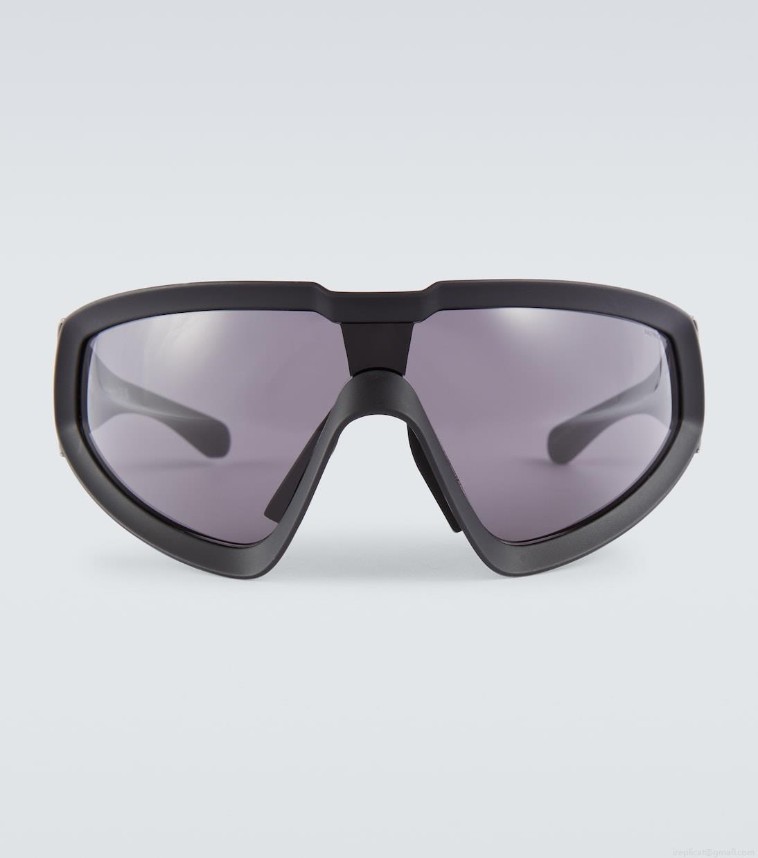 Moncler GrenobleRectangular sunglasses