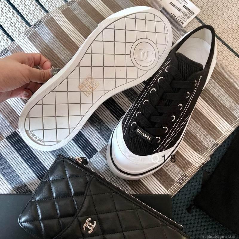 Chanel Chanel Low Cut Women Ts Chanel sz35-39 2C X1106