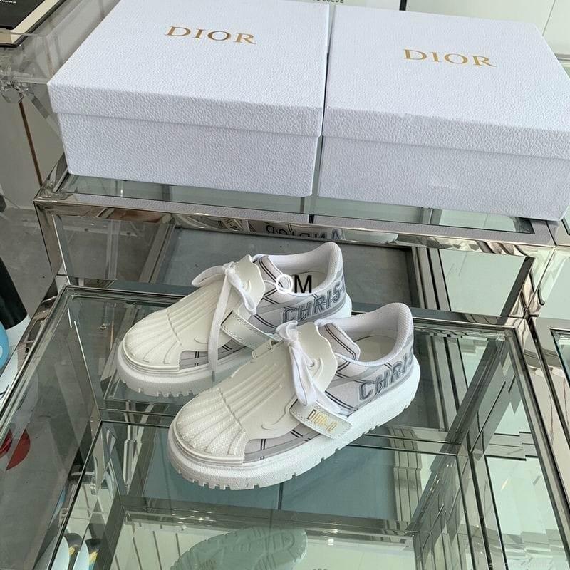 Dior low cut Women Ts Dior052102 sz35-40OM