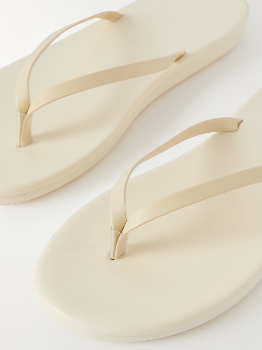 Saionara leather flip flops