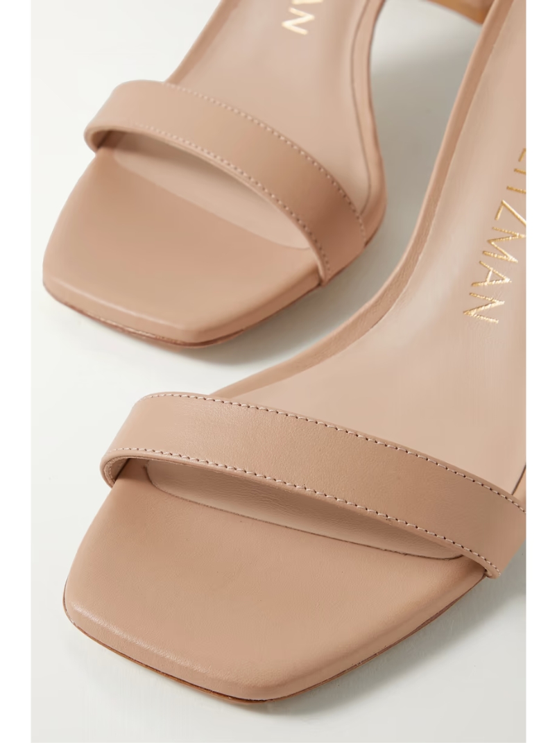 NudistCurve leather sandals