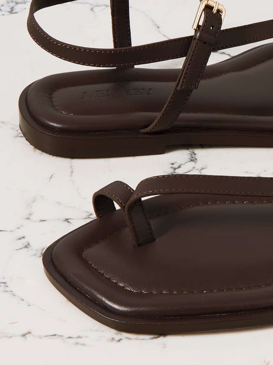 Pae leather sandals