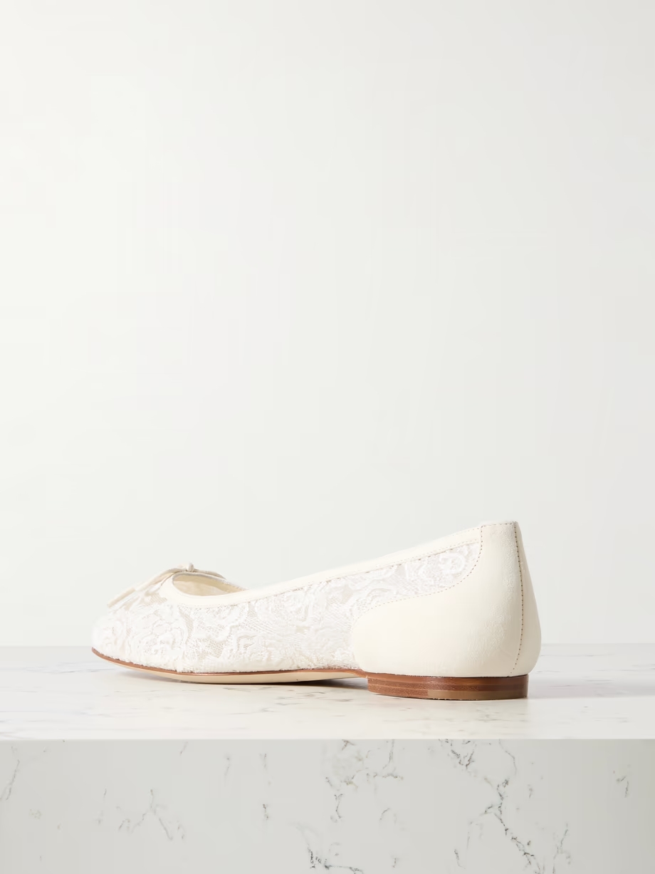 Verizzo bow-detailed suede-trimmed cotton-blend lace ballet flats