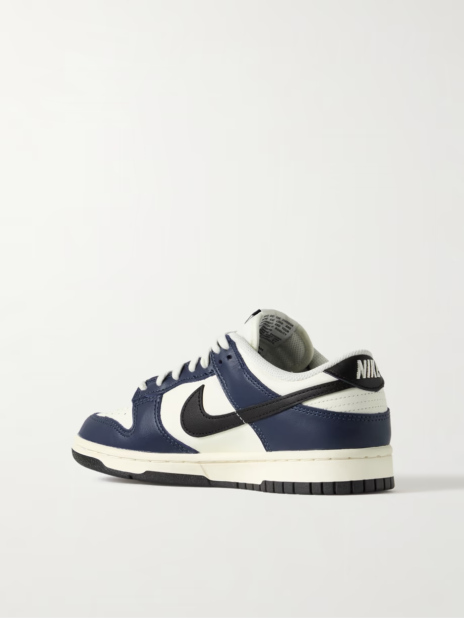 Dunk Low leather sneakers