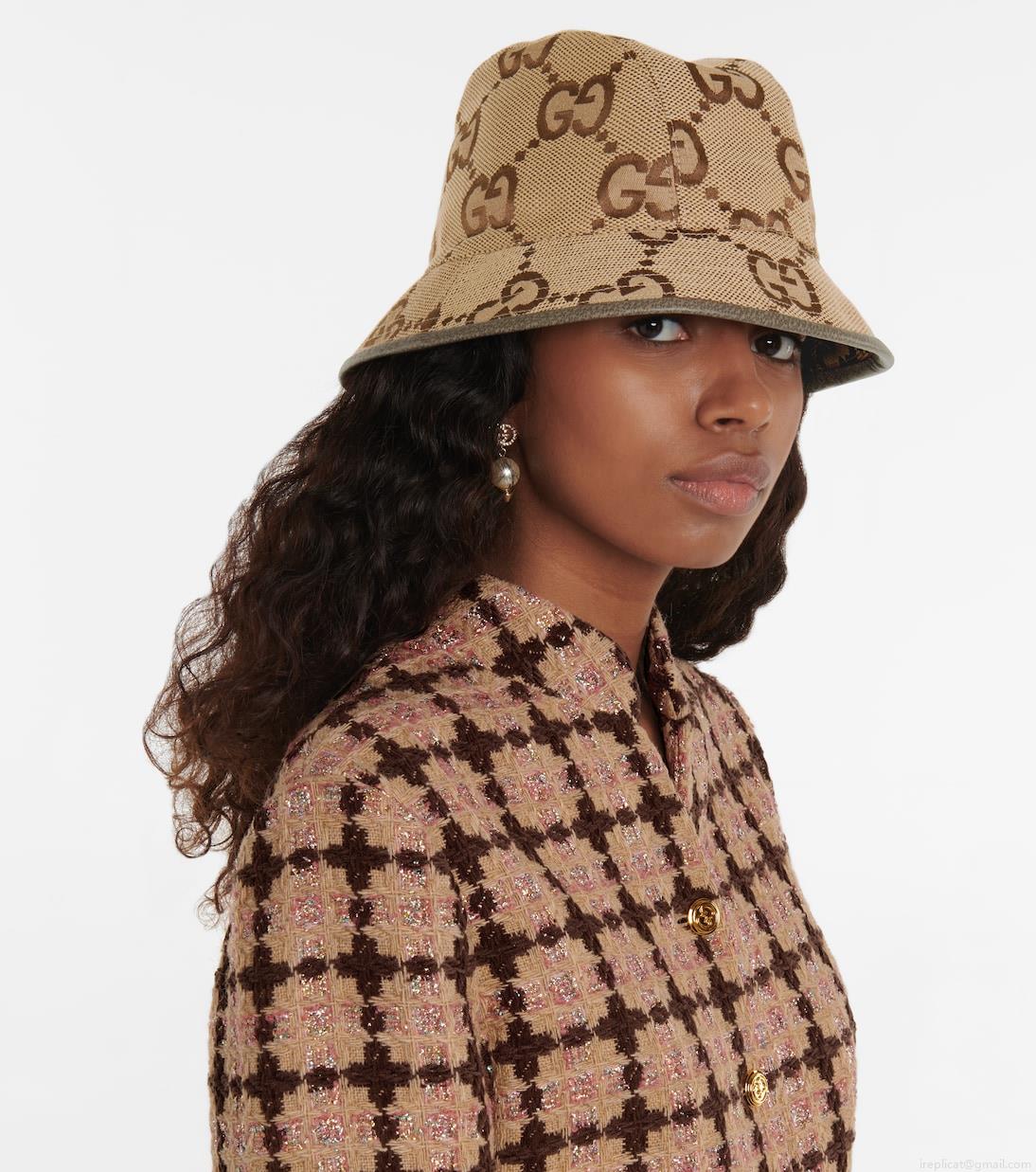 GucciGG Supreme canvas bucket hat