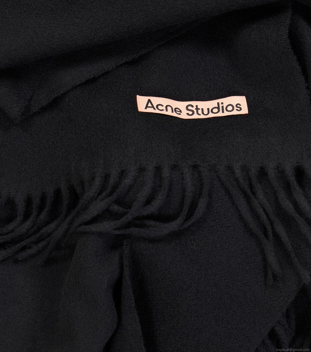 Acne StudiosCanada Narrow fringed cashmere scarf